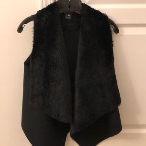 FAUX FUR/SUEDE VEST